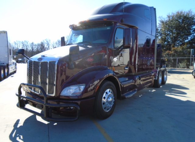 
								Used 2020 Peterbilt 579 Sleeper in Raleigh North Carolina full									