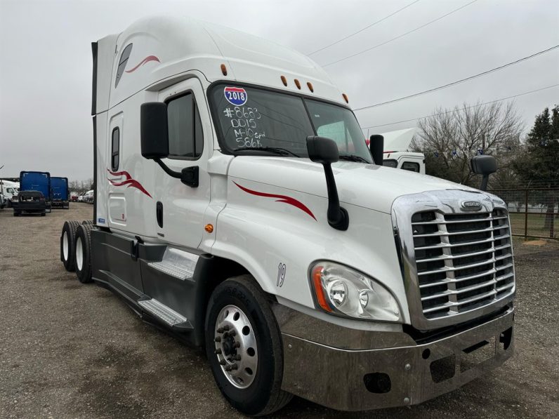 
								Used 2018 Freightliner Cascadia 125 Sleeper in Von Ormy Texas full									