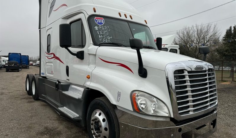 
								Used 2018 Freightliner Cascadia 125 Sleeper in Von Ormy Texas full									