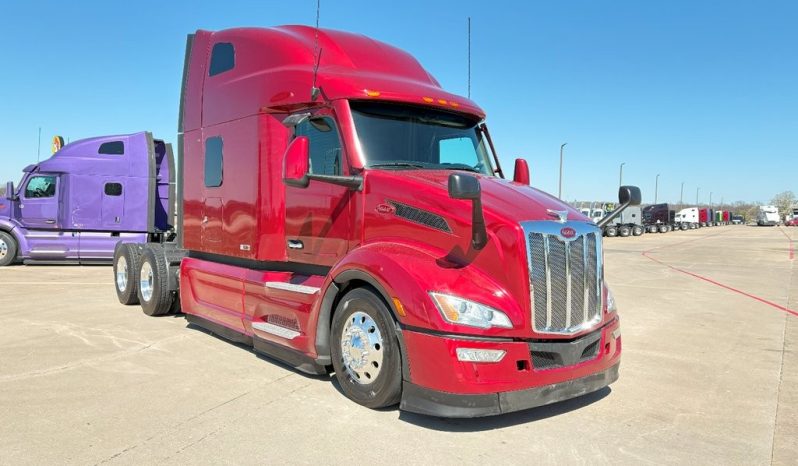 
								Used 2022 Peterbilt 579 Sleeper in Strafford Missouri full									