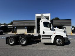 Used 2017 Freightliner Cascadia 125 Day Cab in Atlanta Georgia