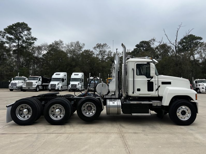 
								Used 2020 Mack PINNACLE 64T Day Cab in Houston Texas full									