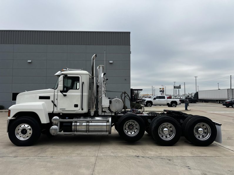 
								Used 2020 Mack PINNACLE 64T Day Cab in Houston Texas full									