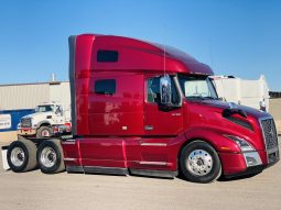 Used 2021 Volvo VNL64T760 Sleeper in Phoenix Arizona