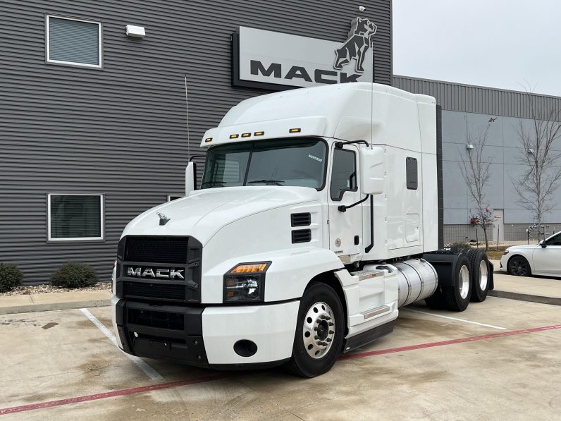 
								New 2024 Mack ANTHEM 64T Sleeper in Houston Texas full									