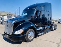 Used 2021 Kenworth T680 Sleeper in Phoenix Arizona