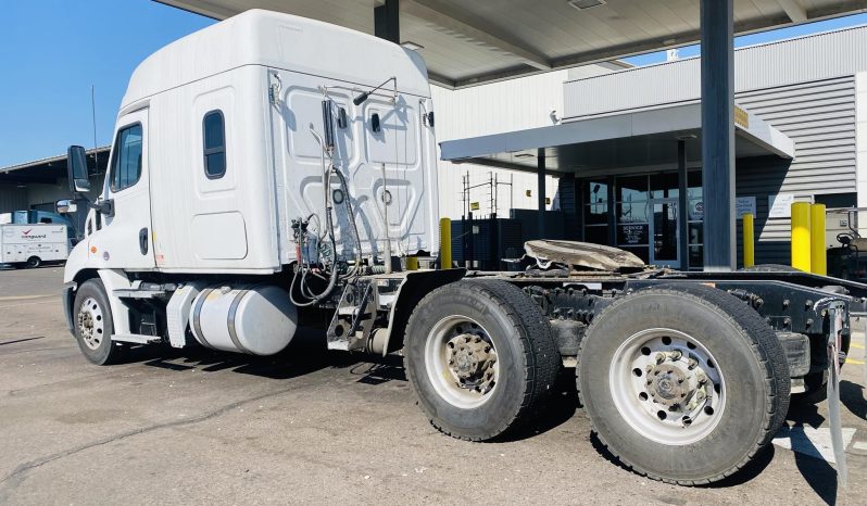 
								Used 2020 Freightliner Cascadia 113 Sleeper in Phoenix Arizona full									