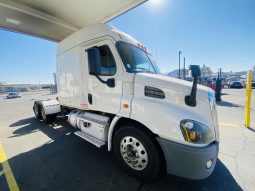 Used 2020 Freightliner Cascadia 113 Sleeper in Phoenix Arizona