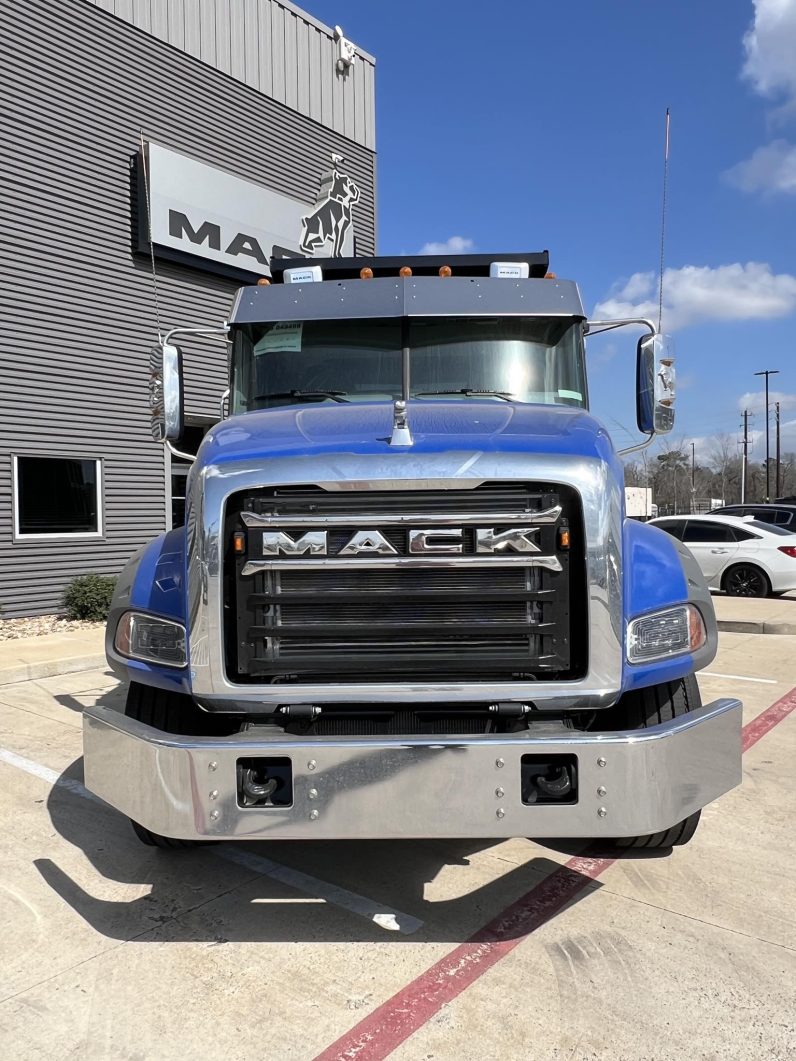 
								New 2025 Mack GRANITE 64BR Dump Truck in Houston Texas full									