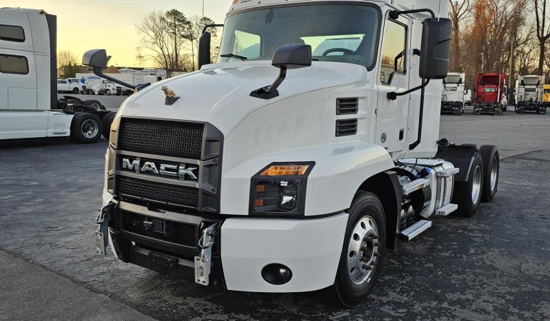 
								Used 2020 Mack ANTHEM 64T Day Cab in Hickory North Carolina full									
