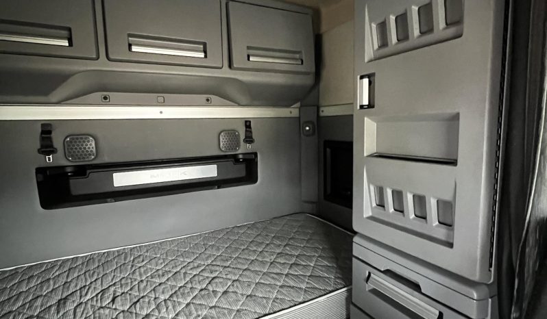 
								Used 2020 Mack ANTHEM 64T Sleeper in Houston Texas full									