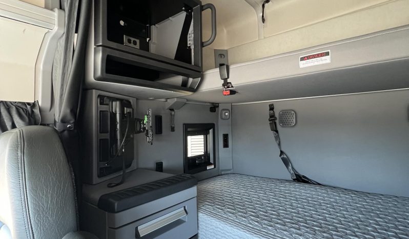 
								New 2024 Mack ANTHEM 64T Sleeper in Houston Texas full									