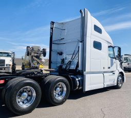 Used 2021 Volvo VNL64T760 Sleeper in Phoenix Arizona