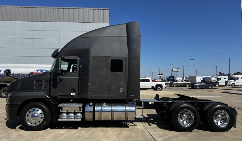 
								Used 2020 Mack ANTHEM 64T Sleeper in Houston Texas full									