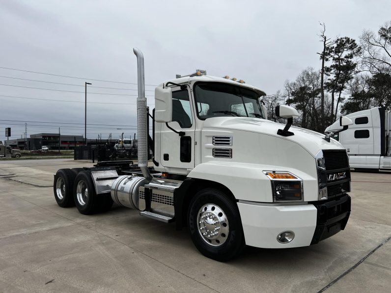 
								Used 2019 Mack ANTHEM 64T Day Cab in Houston Texas full									