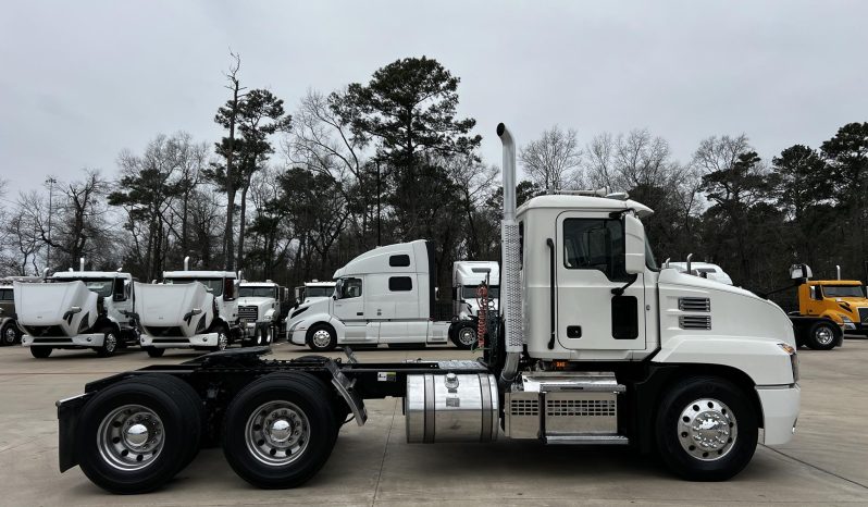 
								Used 2019 Mack ANTHEM 64T Day Cab in Houston Texas full									