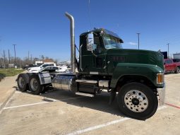 New 2026 Mack PINNACLE 64T Day Cab in Houston Texas