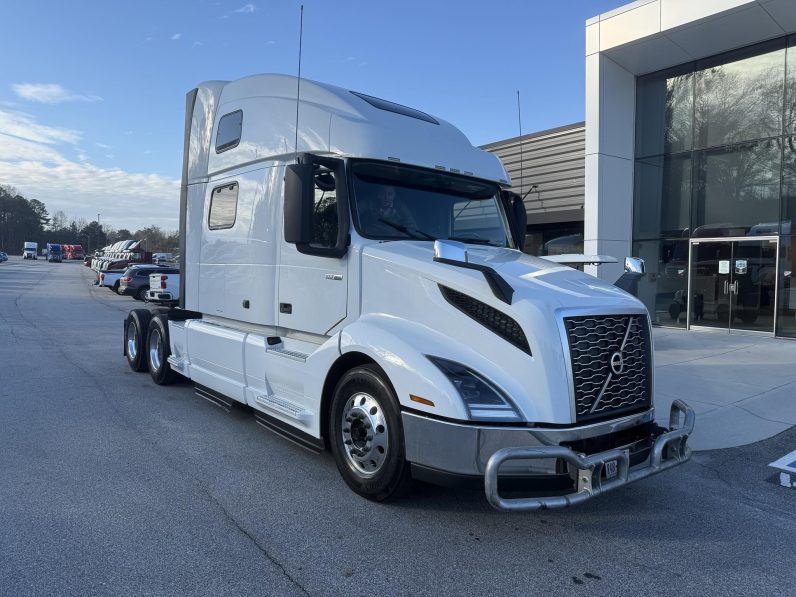 
								Used 2020 Volvo VNL64T860 Sleeper in Atlanta Georgia full									