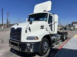 Used 2016 Mack PINNACLE CXU613 Day Cab in Austin Texas
