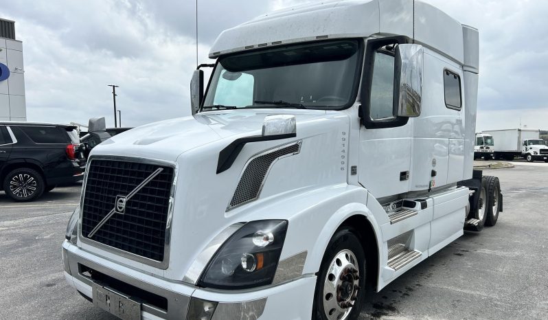 
								Used 2018 Volvo VNL64T740 Sleeper in Austin Texas full									