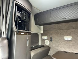 Used 2018 Volvo VNL64T740 Sleeper in Austin Texas