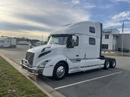 Used 2023 Volvo VNL64T860 Sleeper in Greensboro North Carolina