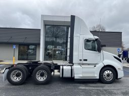 New 2025 Volvo VNL64T300 Day Cab in Atlanta Georgia