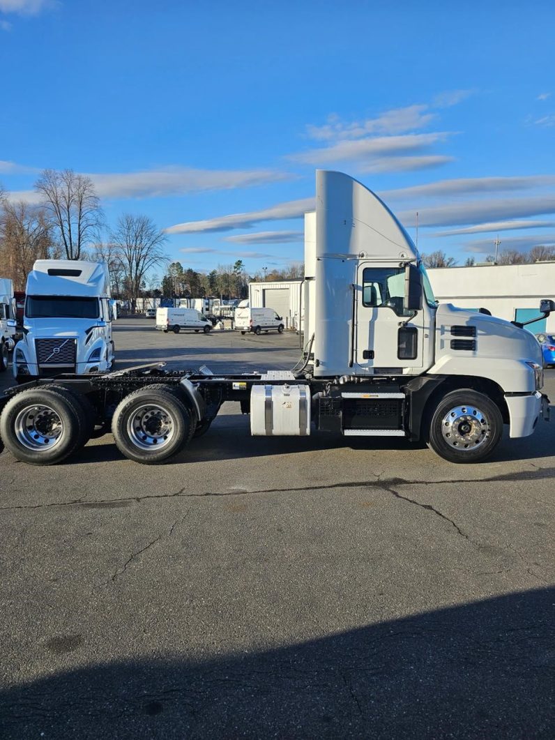 
								Used 2020 Mack ANTHEM 64T Day Cab in Charlotte North Carolina full									