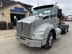 Used 2018 Kenworth T880 Day Cab in San Antonio Texas