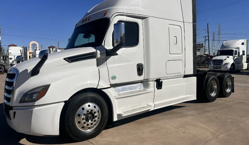 
								Used 2020 Freightliner Cascadia Sleeper in Houston Texas full									