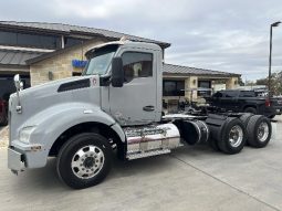 Used 2018 Kenworth T880 Day Cab in San Antonio Texas