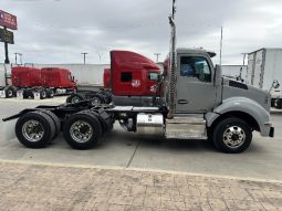 Used 2018 Kenworth T880 Day Cab in San Antonio Texas