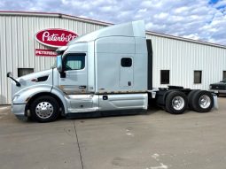 Used 2018 Peterbilt 579 Sleeper in Joplin Missouri