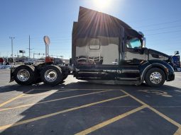 Used 2020 Peterbilt 579 Sleeper in Sauget Illinois