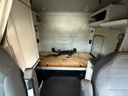 Used 2020 Peterbilt 579 Sleeper in Lowell Arkansas