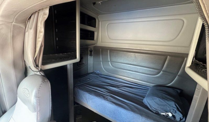 
								Used 2020 Peterbilt 389 Sleeper in Strafford Missouri full									