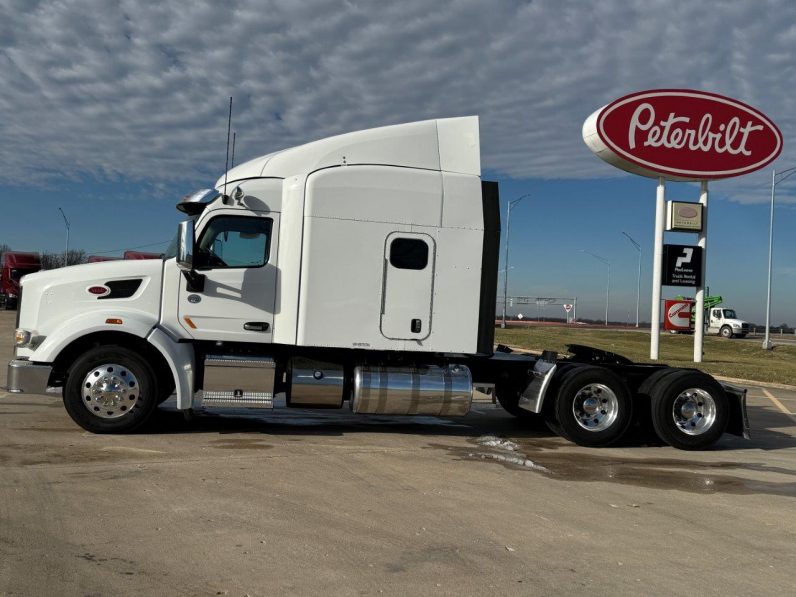 
								Used 2021 Peterbilt 567 Sleeper in Strafford Missouri full									