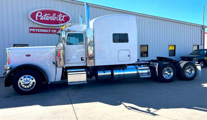 
								Used 2021 Peterbilt 389 Sleeper in Strafford Missouri full									