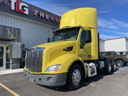 Used 2021 Peterbilt 579 Day Cab in Evansville Indiana