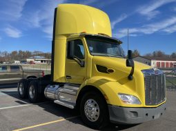 Used 2021 Peterbilt 579 Day Cab in Evansville Indiana