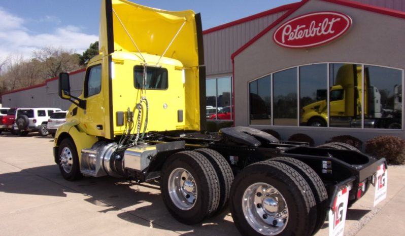 
								Used 2021 Peterbilt 579 Day Cab in Van Buren Arkansas full									