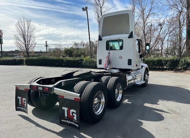 
								Used 2021 Peterbilt 579 Day Cab in Charlotte North Carolina full									