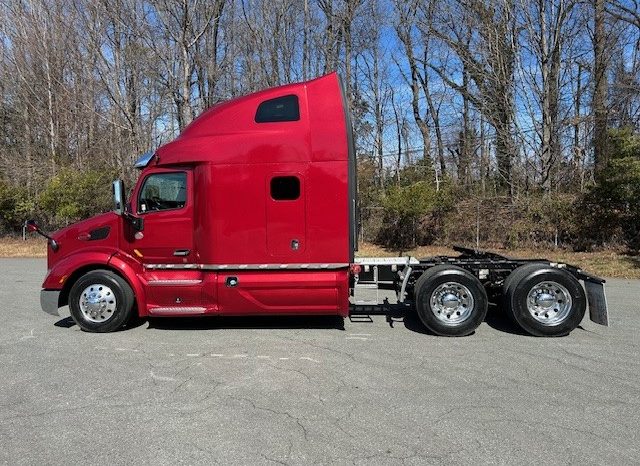 
								Used 2022 Peterbilt 579 Sleeper in Charlotte North Carolina full									