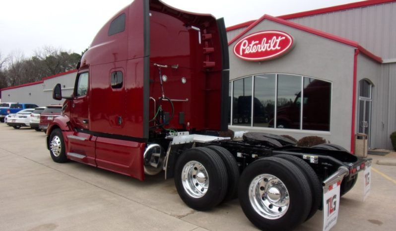 
								Used 2023 Peterbilt 579 Sleeper in Van Buren Arkansas full									