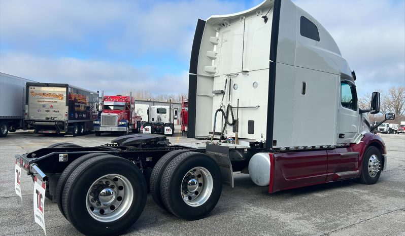 
								Used 2023 Peterbilt 579 Sleeper in Portage Indiana full									
