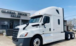 Used 2019 Freightliner Cascadia Sleeper in Houston Texas