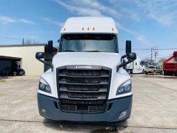 Used 2019 Freightliner Cascadia Sleeper in Houston Texas