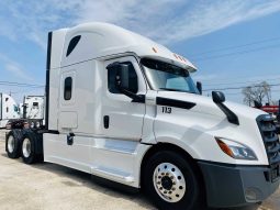 Used 2019 Freightliner Cascadia Sleeper in Houston Texas