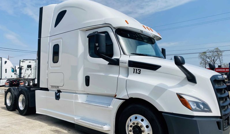 
								Used 2019 Freightliner Cascadia Sleeper in Houston Texas full									