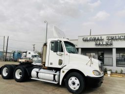 Used 2007 Freightliner COLUMBIA Day Cab in Houston Texas